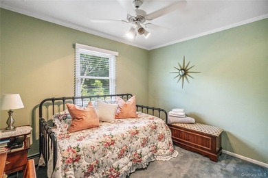 Welcome to 6 Cedar Ave, nestled in the tranquil and private - photo 20