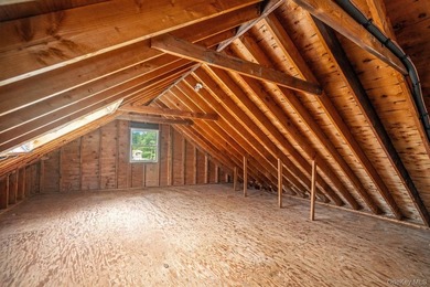 Welcome to 6 Cedar Ave, nestled in the tranquil and private - photo 24
