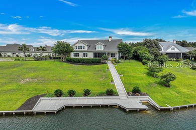 Stunning lakefront home on a prime cul-de-sac lot in Hampton - photo 2