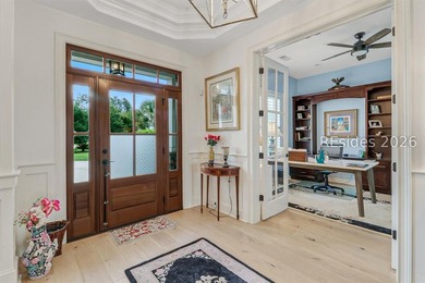 Stunning lakefront home on a prime cul-de-sac lot in Hampton - photo 7
