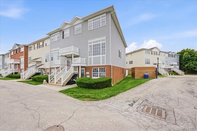 Location, Location, Location - 24-hour gated Harbor Pointe - photo 2