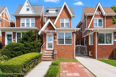 Rare opportunity to own a detached single-family home in a - photo 1