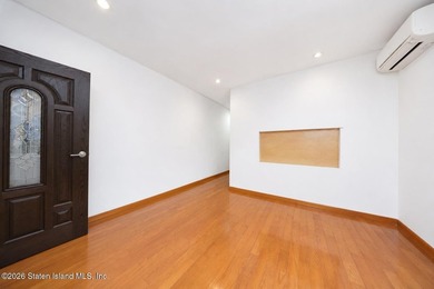 Rare opportunity to own a detached single-family home in a - photo 3