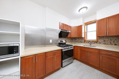 Rare opportunity to own a detached single-family home in a - photo 5