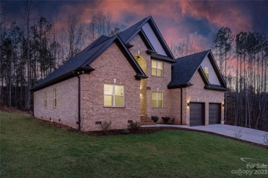 Lake Hickory Home For Sale in Granite Falls North Carolina