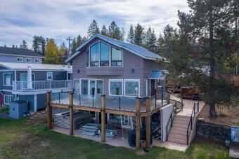 Diamond Lake Waterfront Home - Lake Home For Sale in Newport, Washington