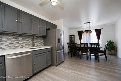 Welcome to this beautifully maintained, mint-condition attached - photo 8
