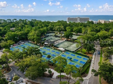 Desirable CORNER UNIT offering a rare and versatile TWO-BEDROOM - photo 4