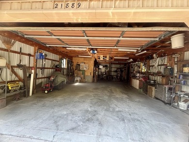 Meticulously maintained manufactured home on the shores of - photo 15