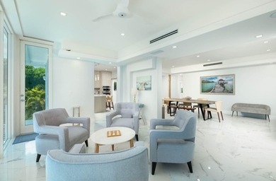 Coastal elegance meets the ultimate boating lifestyle in this - photo 18