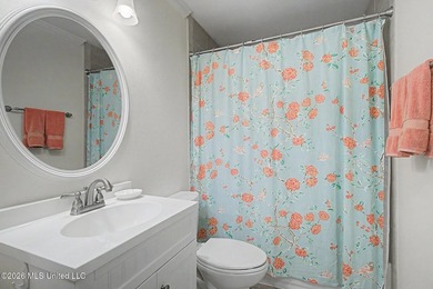 Absolutely immaculate and exceptionally well-maintained - photo 19