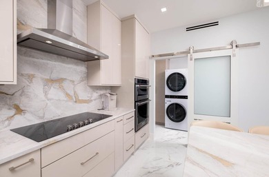 Coastal elegance meets the ultimate boating lifestyle in this - photo 21