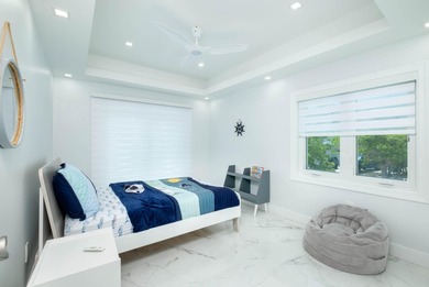 Coastal elegance meets the ultimate boating lifestyle in this - photo 24