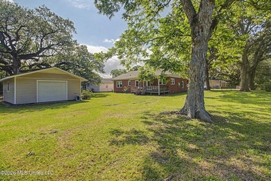 Absolutely immaculate and exceptionally well-maintained - photo 25