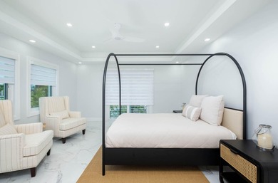 Coastal elegance meets the ultimate boating lifestyle in this - photo 26