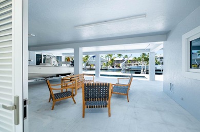 Coastal elegance meets the ultimate boating lifestyle in this - photo 40