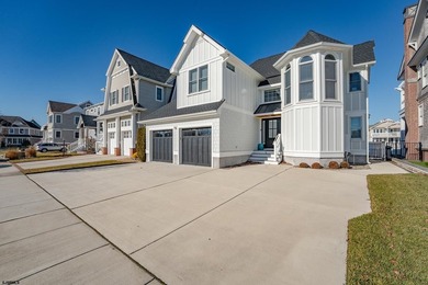 Welcome to the home you've always dreamed of in The Riviera - photo 1