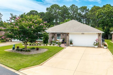 Beautifully updated and meticulously maintained single-story - photo 1