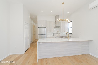 FULLY RENOVATED 2 FAMILY 6/6 FOR SALE. THE 2ND FLOOR 3 BEDROOM - photo 9