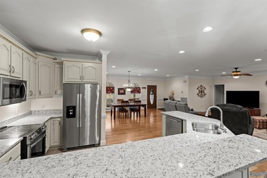 Beautiful home offering 3,876 total finished sqft with 2,388 on - photo 13
