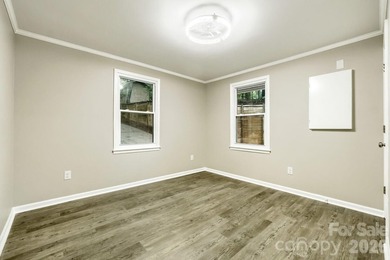 SELLER TO PAY UP TO $ 5000.00 OF BUYERS CLOSING COST WITH - photo 15