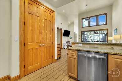 Gorgeous condo in Beachside Colony-Tybee's premier oceanfront