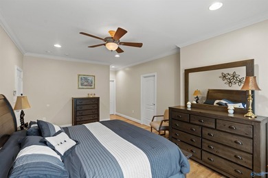 Beautiful home offering 3,876 total finished sqft with 2,388 on - photo 19