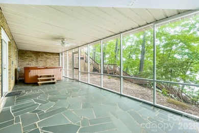 SELLER TO PAY UP TO $ 5000.00 OF BUYERS CLOSING COST WITH - photo 23