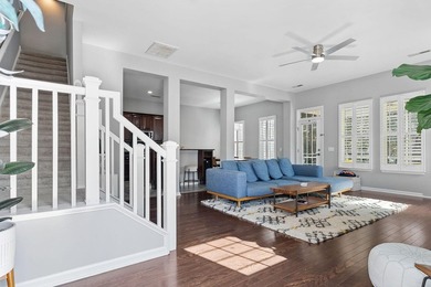 Stunning and spacious, this expansive end-unit residence offers - photo 3