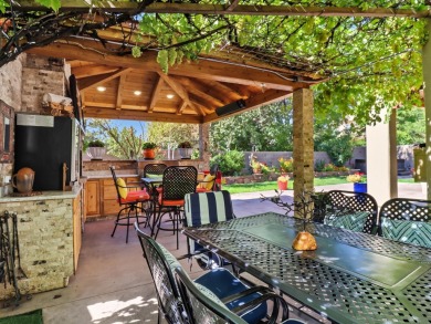 Lake Home For Sale in Santa Fe, New Mexico