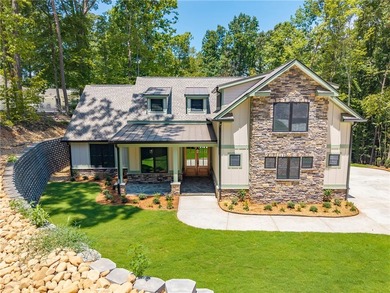 Amazing new build on Lake Hartwell in a gated golf course - photo 1