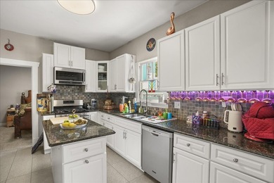Located on a brick-lined street in Orlando's sought-after Lake - photo 5