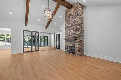Amazing new build on Lake Hartwell in a gated golf course - photo 7