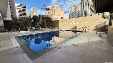 Experience the best of Waikiki living in this beautifully - photo 10