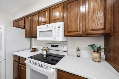 Welcome Home!!!! This one is hard to find! Let the HOA do the - photo 10