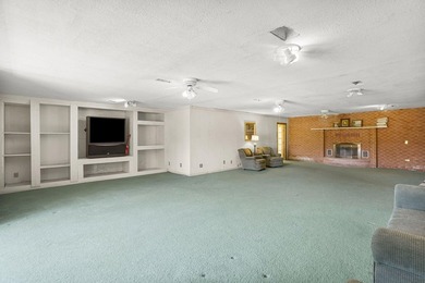 75 dollars of foot on 3 acres is a steal. 6200 sq feet No Hoa - photo 8
