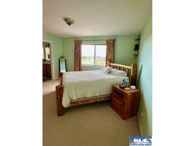 Single living home with water view on a quiet cu-de-sac in the - photo 12