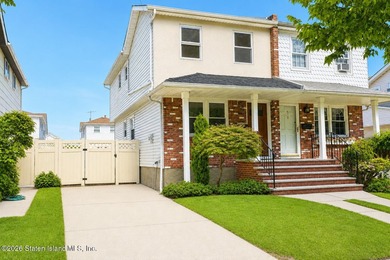 Welcome to 216 Woodrow Road, a beautifully renovated - photo 2