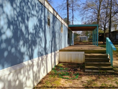 Private Lake Community, Older Mobile Home SOLD - photo 2