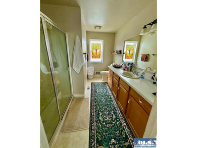 Single living home with water view on a quiet cu-de-sac in the - photo 14