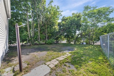 Investor Alert! Don't miss this fantastic duplex opportunity - photo 21
