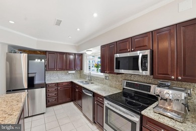 HUGE price improvement!!! Move-in ready 3-bed, 2.5-bath - photo 2