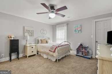 Welcome to this stunning four-sided brick lakefront retreat - photo 25