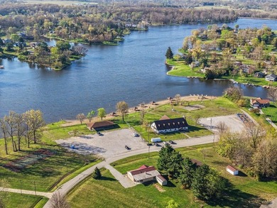 Just steps from the beach and clubhouse in Lake Lorelei! This - photo 30