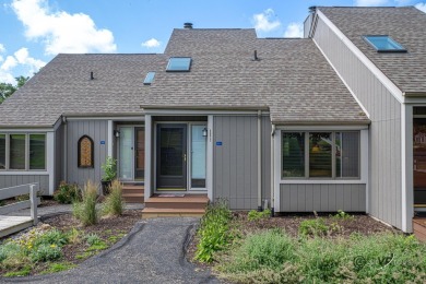 Lake Condo For Sale in Galena, Illinois