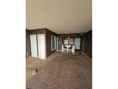 Craving resort-style living with a touch of big-city flair? - photo 5