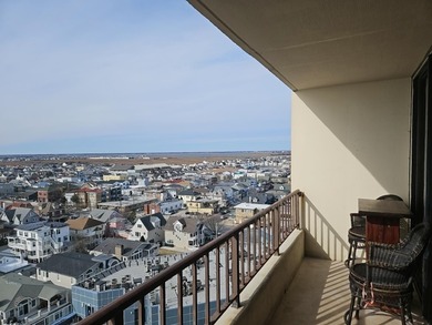Craving resort-style living with a touch of big-city flair? - photo 10