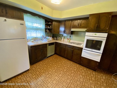 This spacious Raised Ranch is located in the heart of - photo 7