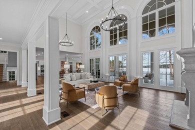 COMPLETELY RENOVATED ESTATE COMMANDING MAIN-LAKE VIEWS IN A - photo 12