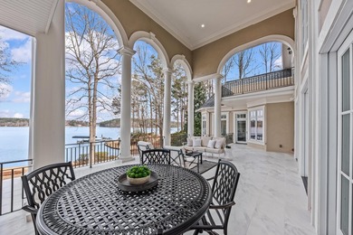 COMPLETELY RENOVATED ESTATE COMMANDING MAIN-LAKE VIEWS IN A - photo 18